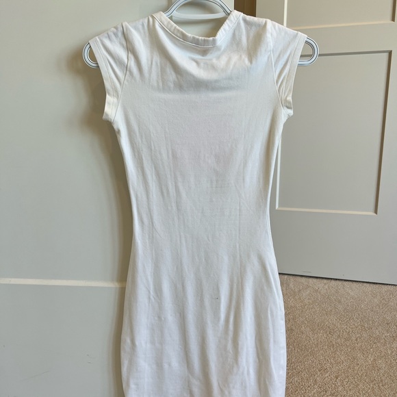 BODYCON GRAPHIC DRESS - Picture 4 of 8